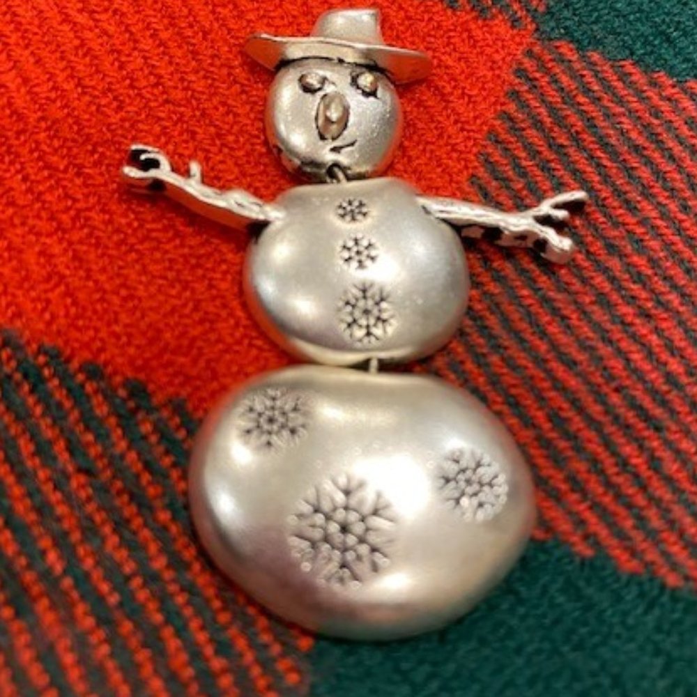 LIA SOPHIA Dangling Snowman pin - Picture 5 of 6